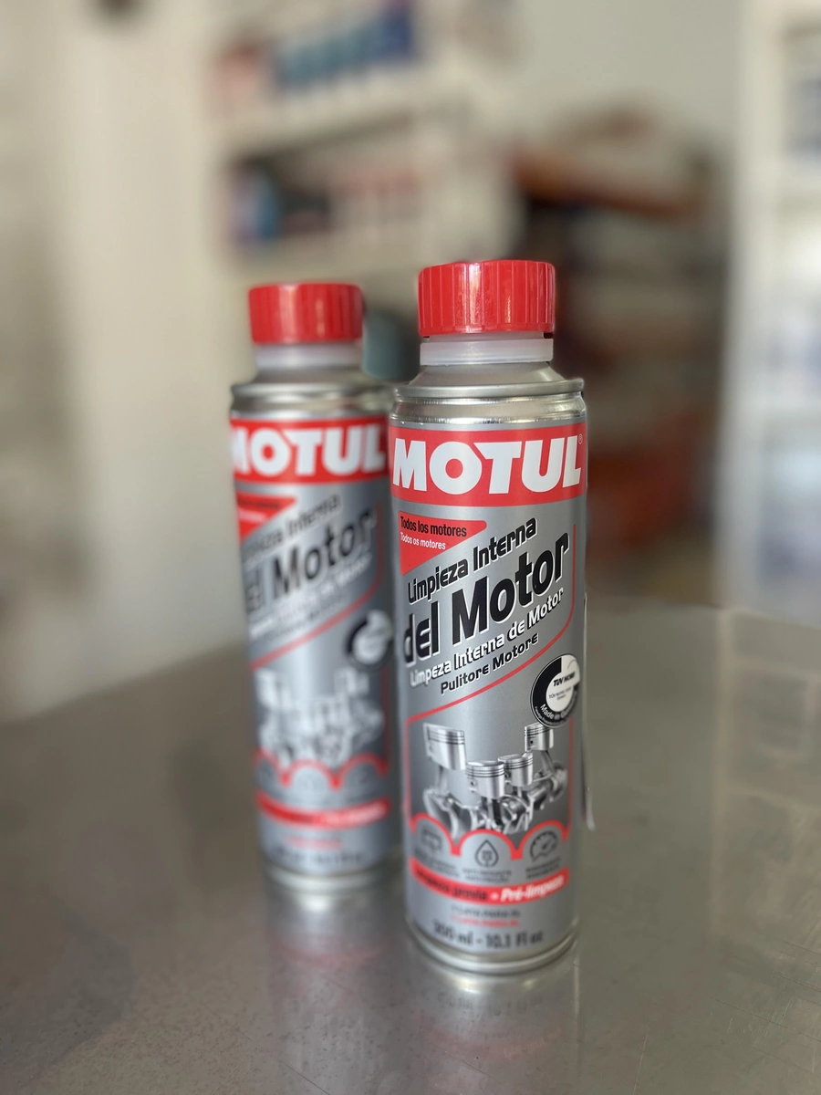 imagen de Limpieza interna del motor MOTUL