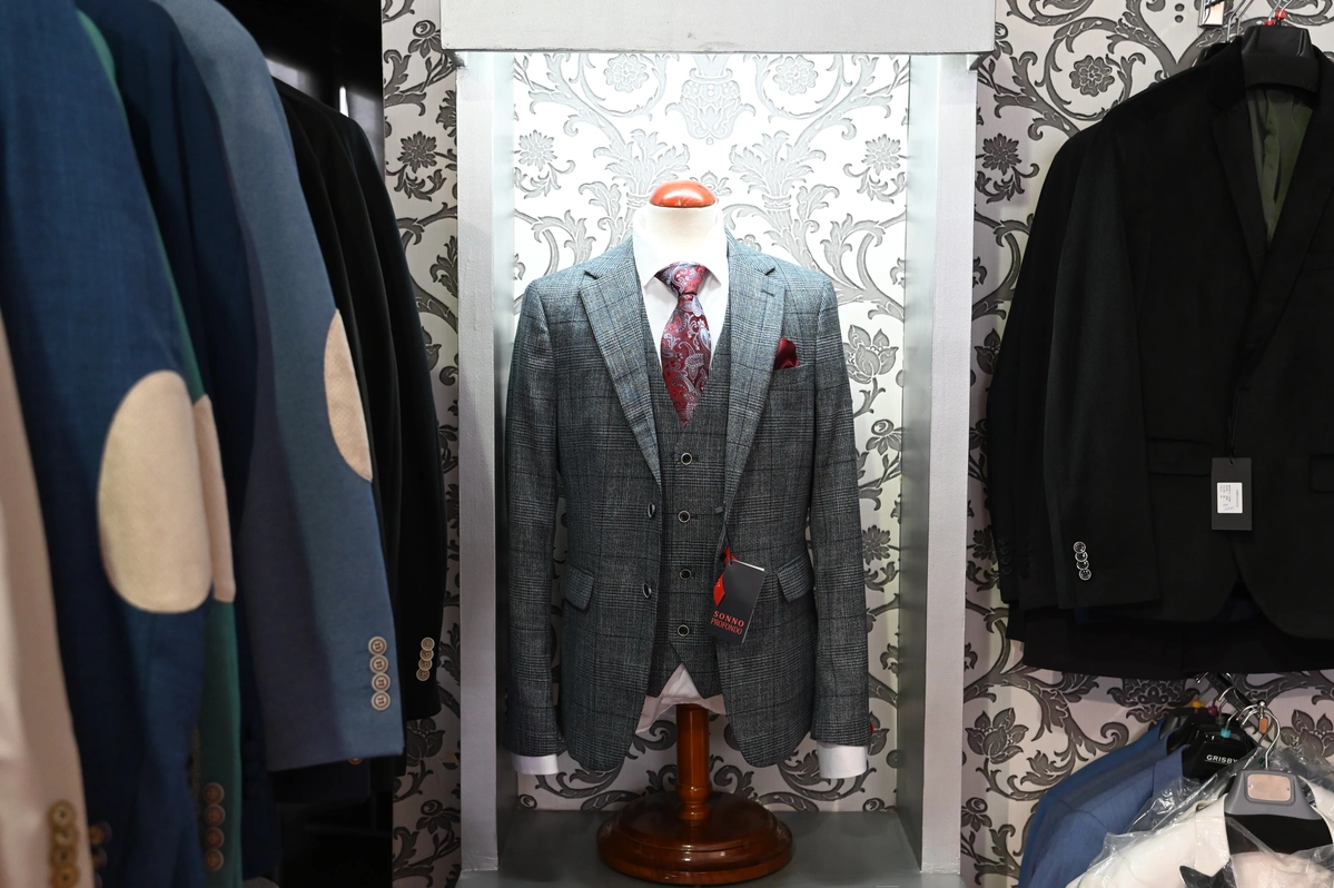 galeria de imágenes de Jose Curbelo Moda Hombre