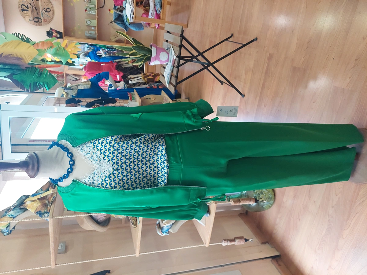 galeria de imágenes de BELLA,SS