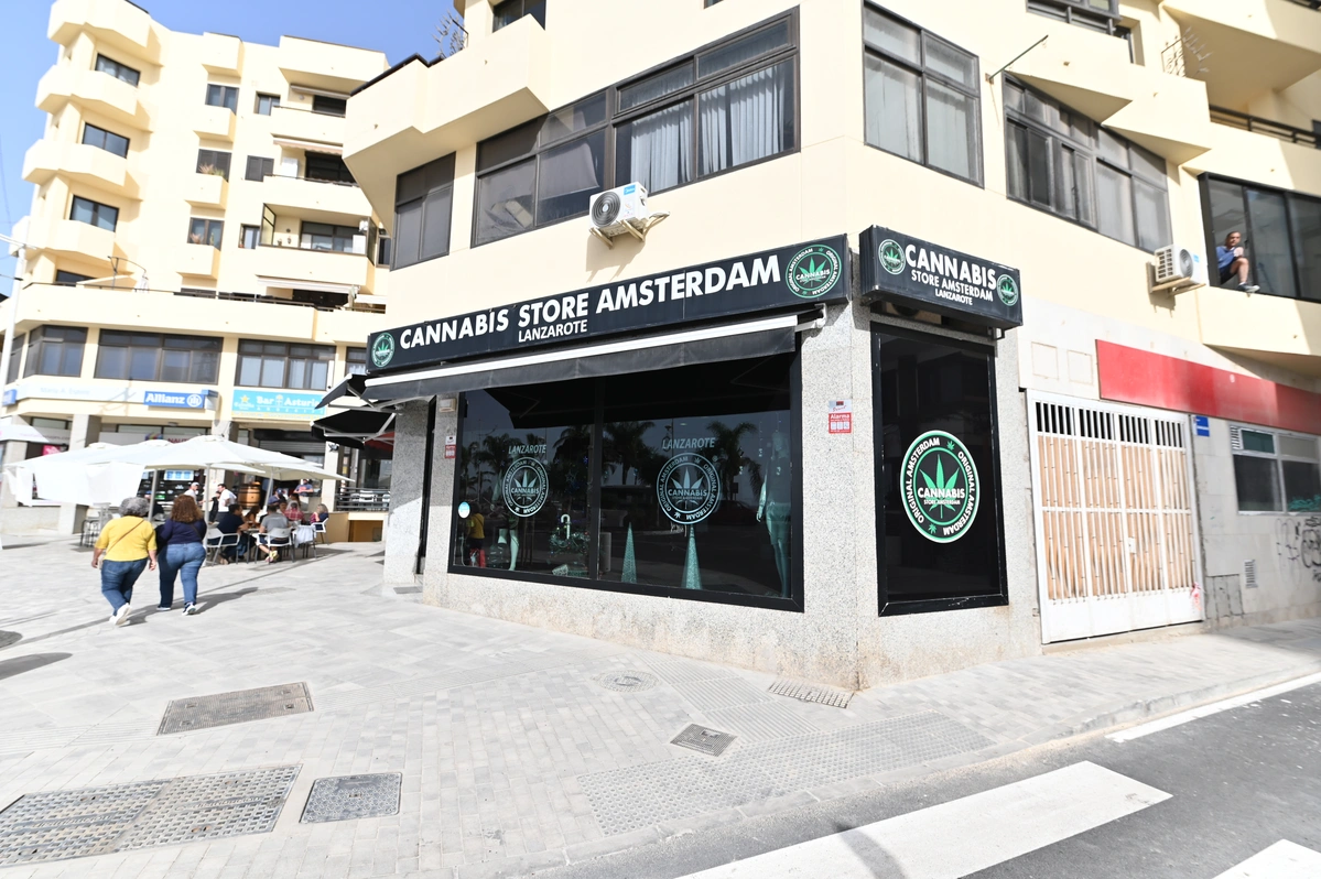 galeria de imágenes de Cannabis Store Amsterdam Lanzarote 