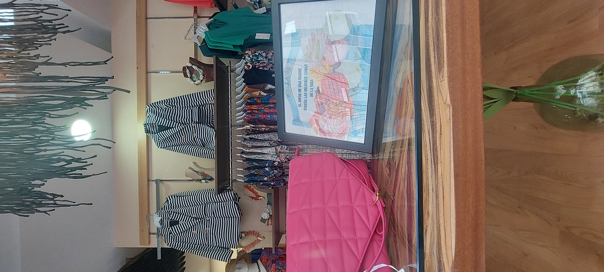 galeria de imágenes de BELLA,SS