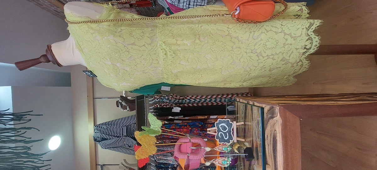 galeria de imágenes de BELLA,SS