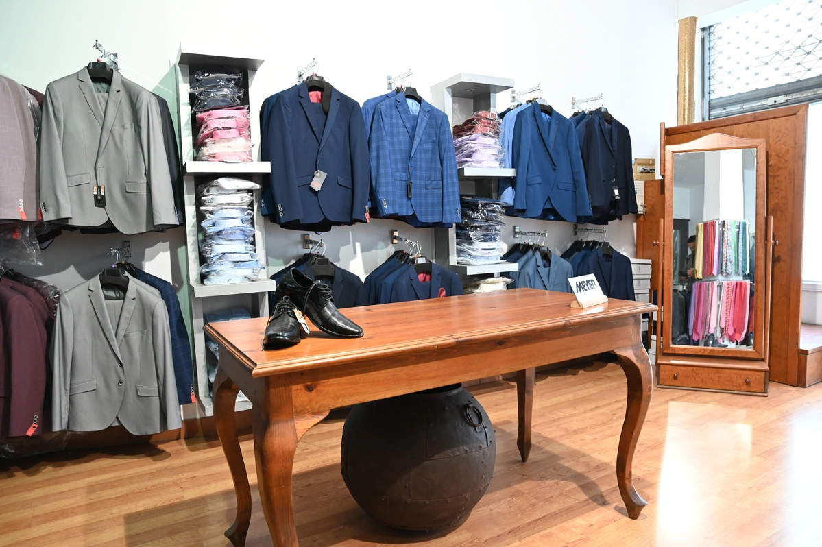 galeria de imágenes de Jose Curbelo Moda Hombre