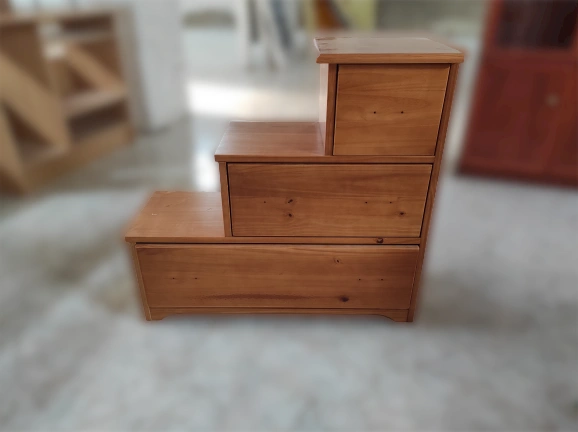 Imagen de: Mueble auxiliar tipo escalera 