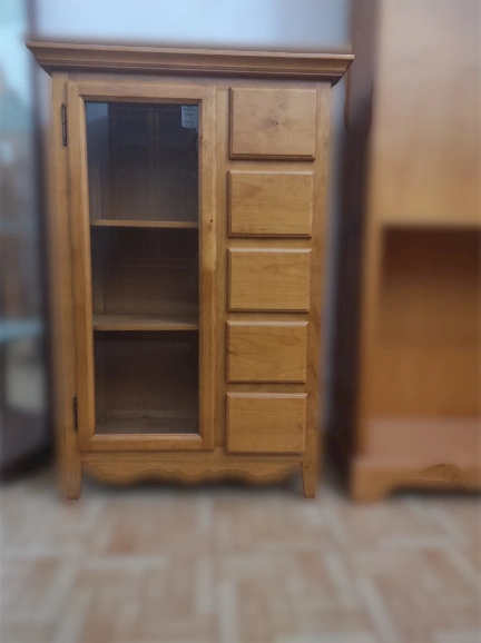 Imagen de: Mueble auxiliar de pino  