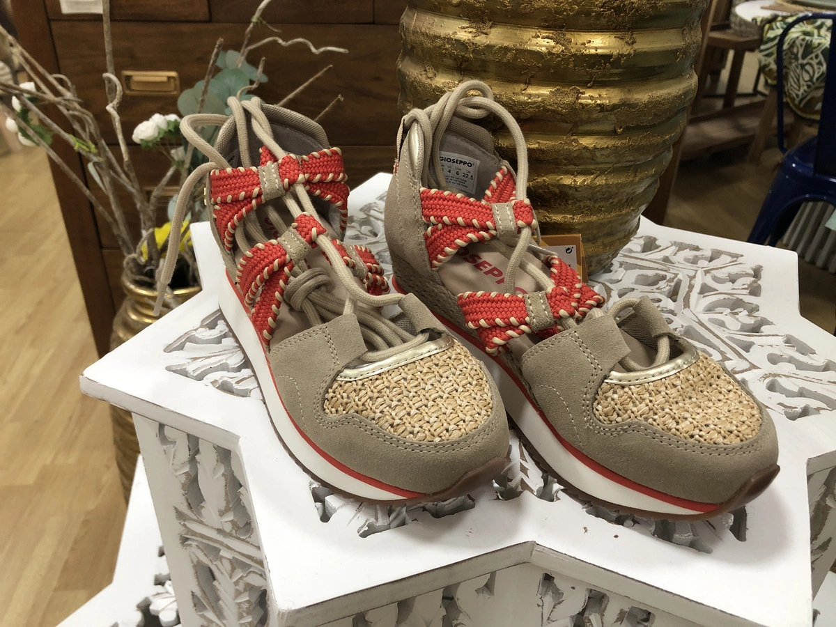 Imagen de: GRISWOLD  ZAPATILLA ABIERTA  